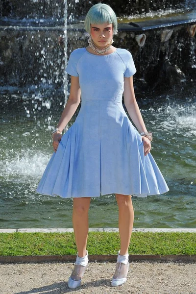 Look 1